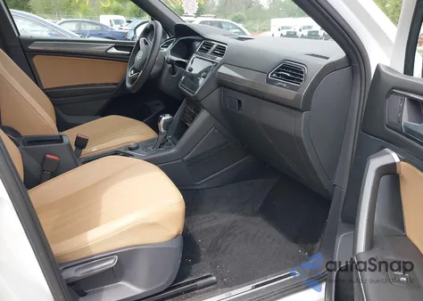 2024 Volkswagen Tiguan Se R-Line Black z USA, uszkodzony, nr VIN 3VV8B7AX7RM054747